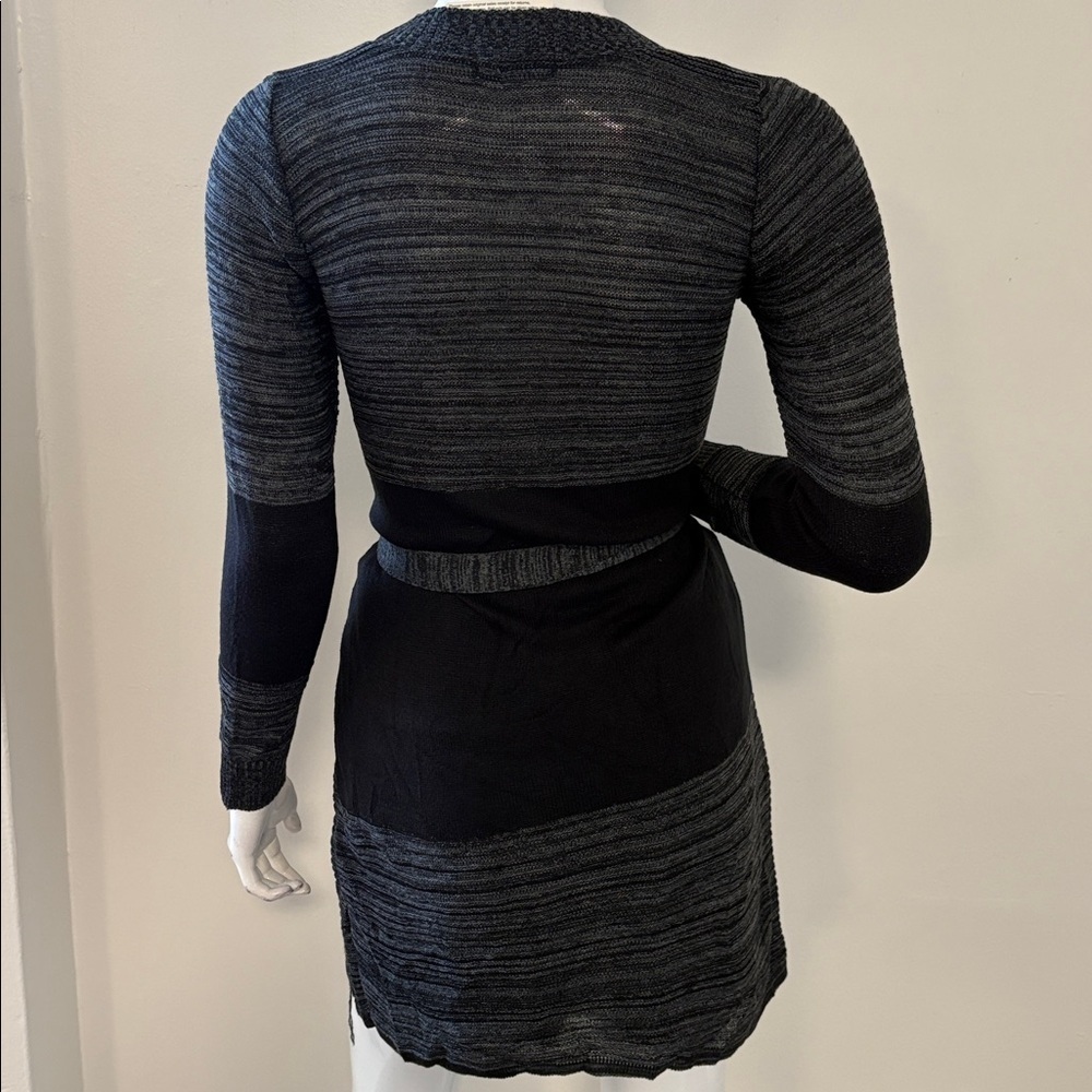 Y2k Vintage Deadstock Black & Grey Colorblock Open Front Belted Cardigan Sweater — image 4 of 6